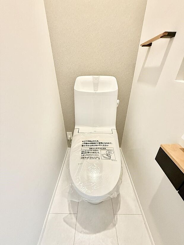 【トイレ】■毎日使う場所だからこそ、清潔感溢れる空間