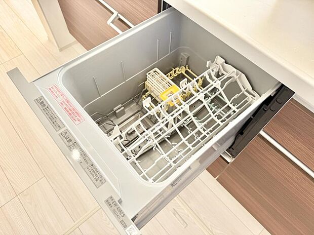 【食洗機】■手間なく洗浄！食器をピカピカに仕上げてくれます