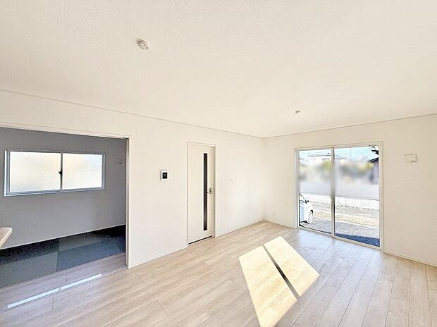 【ダイニング】■ふとした瞬間に幸せを感じる、心地よい場所