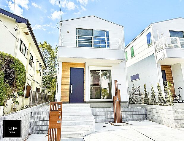 【現地外観写真】■家族みんなが笑顔で過ごせる、安心感のある住まい