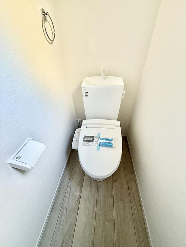 【トイレ】■毎日使う場所だからこそ、清潔感溢れる空間