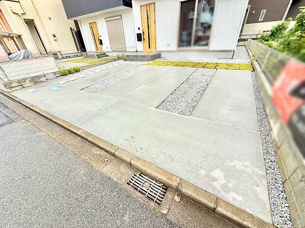 【駐車場】■カースペース2台駐車可能