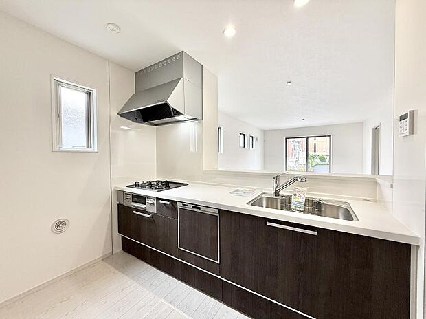 【ダイニングキッチン】■作る楽しみと食べる幸せを届けるキッチン