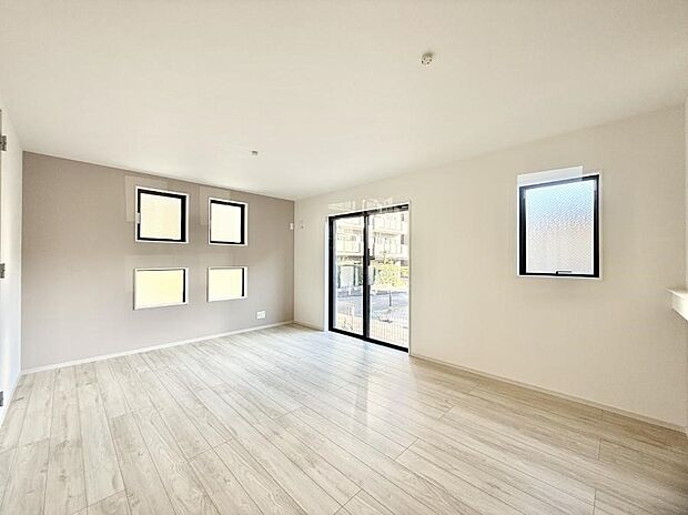 【リビング】■自然と会話が生まれる、心地よいひととき