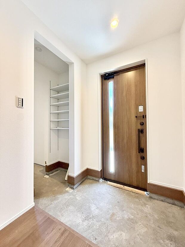 【玄関】■玄関はお家の顔！おしゃれな玄関でお客様をお迎え！