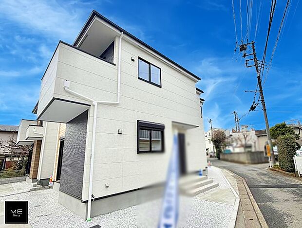 【現地外観写真】■暮らしを豊かにする充実した仕様設備で快適に