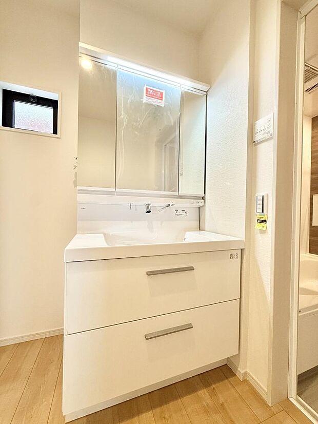 【洗面台・洗面所】■清潔感があり、気持ちよく使えます