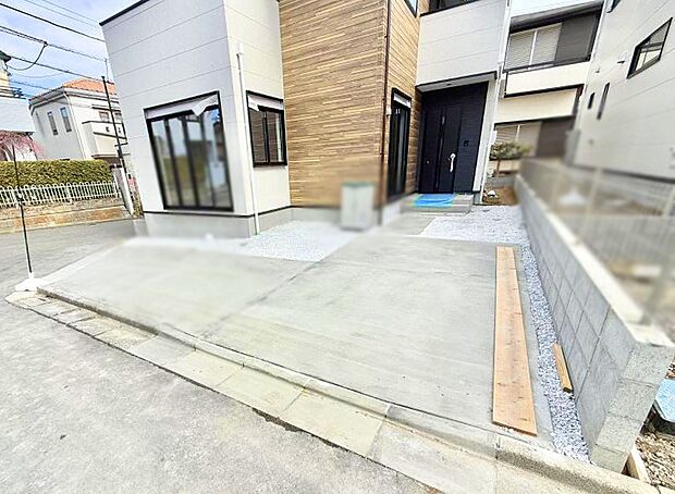 【駐車場】■2台駐車可能なゆとりのあるカースペース！