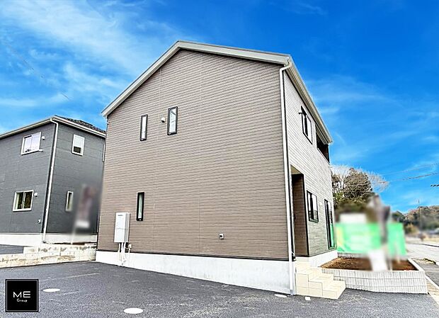 【現地外観写真】■家族みんなが笑顔で過ごせる、安心感のある住まい