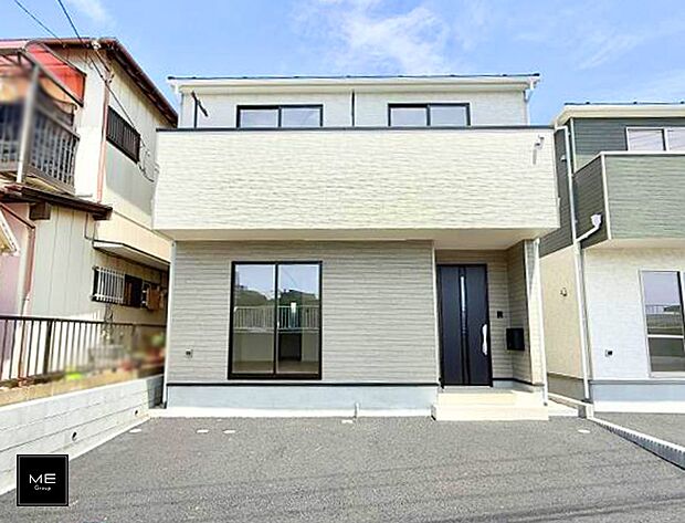 【現地外観写真】■家族みんなが笑顔で過ごせる、安心感のある住まい