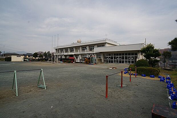 中井町立井ノ口小学校（約77m・徒歩1分）