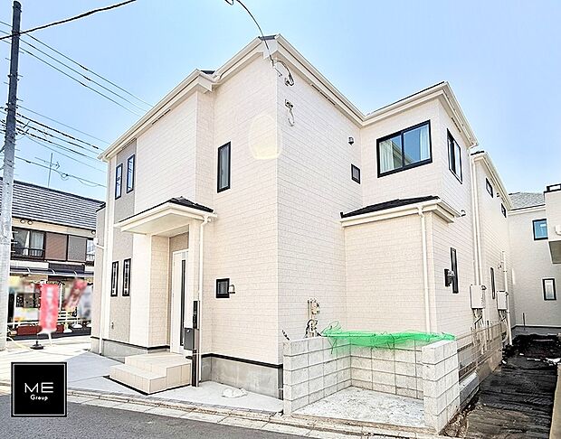 【現地外観写真】堂々とした風格!お洒落な外観!