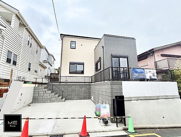 【現地外観写真】堂々とした風格!お洒落な外観!