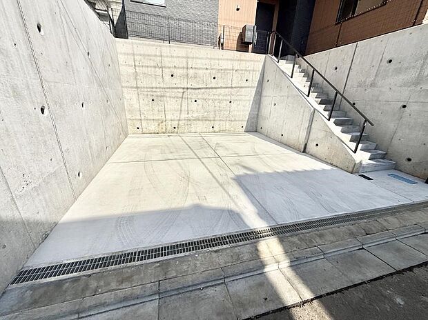 【駐車場】■毎日の駐車が快適に