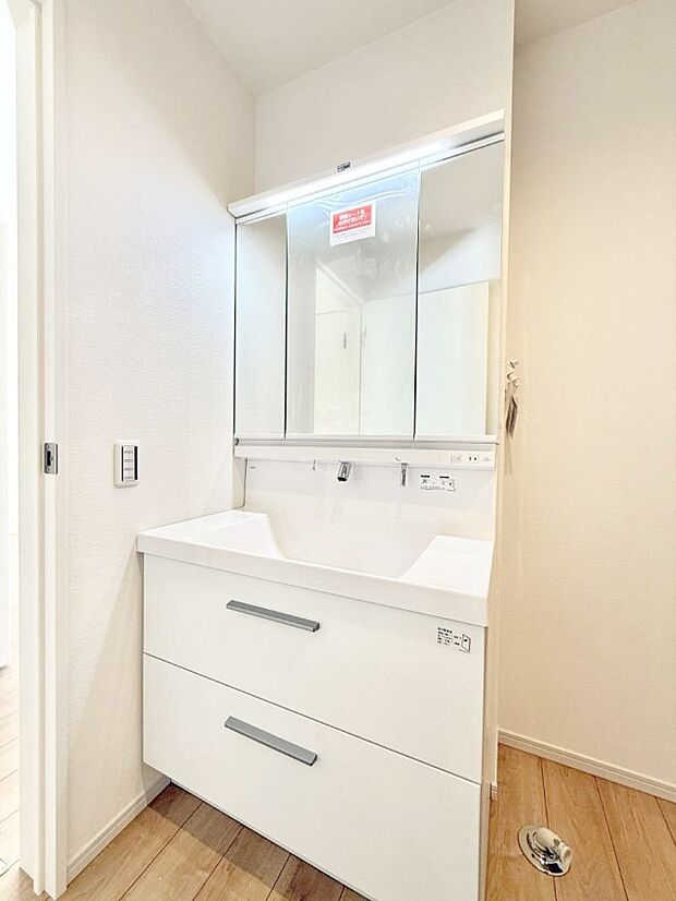 【洗面台・洗面所】■清潔感があり、気持ちよく使えます