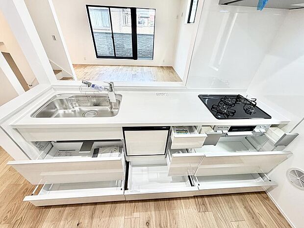 【キッチン】■シンプルで機能的、毎日使いやすいキッチン