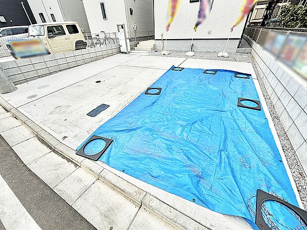 【駐車場】広い駐車場スペースが魅力的です  