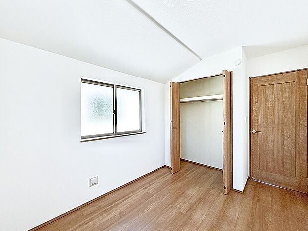 【リビング以外の居室】■シンプルで使いやすい空間がスッキリ感じられます