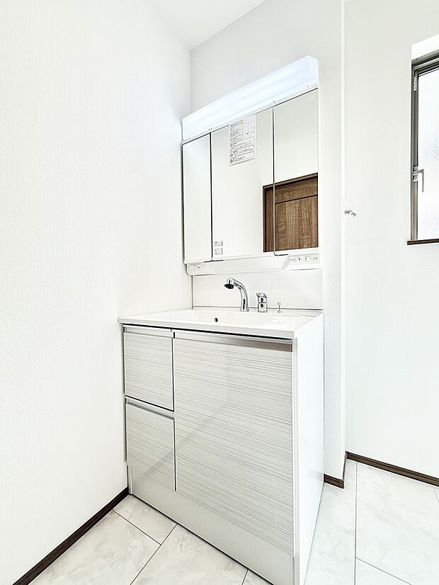 【洗面台・洗面所】広々とゆとりのある洗面所