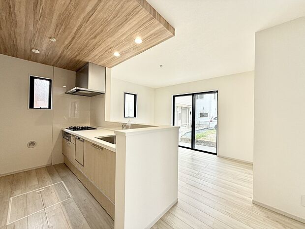 【リビング】インテリアを考えるのが楽しみな広いリビングです!