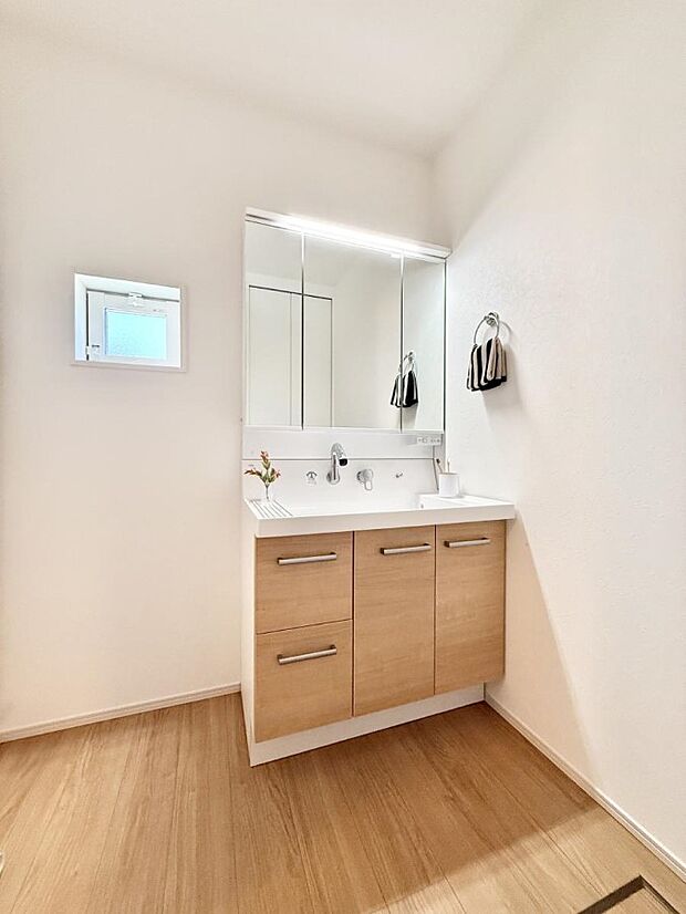 【洗面台・洗面所】■清潔感があり、気持ちよく使えます