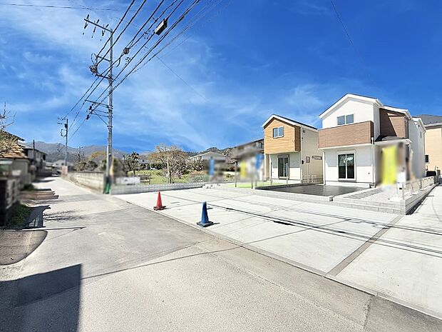 【前面道路含む現地写真】■家族とのお出かけが楽しくなる環境です