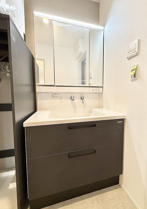 【洗面台・洗面所】清潔感のある洗面所です！  