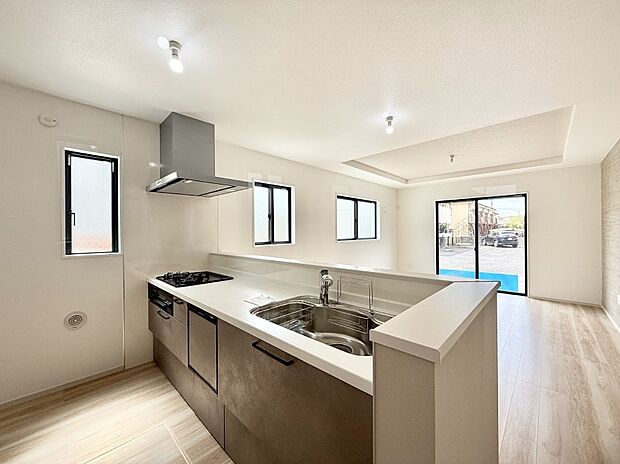 【ダイニングキッチン】■作る楽しみと食べる幸せを届けるキッチン