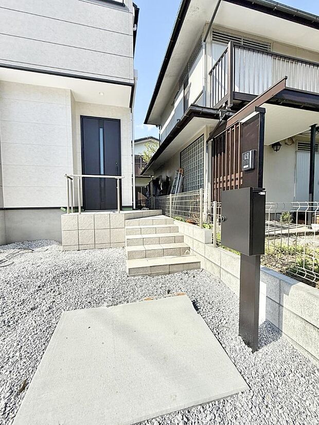 【玄関】■家族みんなが笑顔で過ごせる、安心感のある住まい