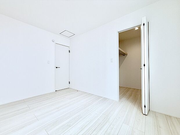 【リビング以外の居室】2号棟 ■機能的で使いやすいお部屋で毎日を快適に