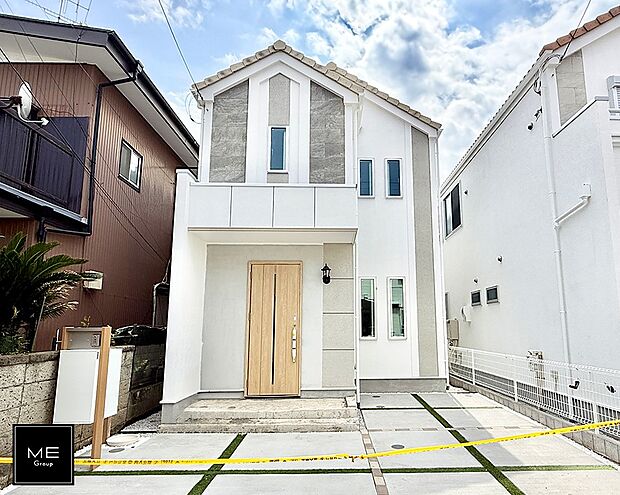 【現地外観写真】1号棟 ■暮らしを豊かにする充実した仕様設備で快適に
