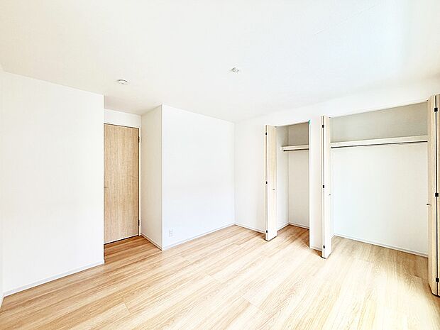 【子供部屋】3号棟 ■広いクローゼット、収納は多い方が嬉しいですね!