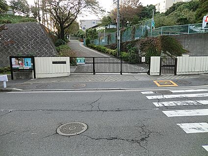 横浜市立芹が谷中学校 1000m(13分)
