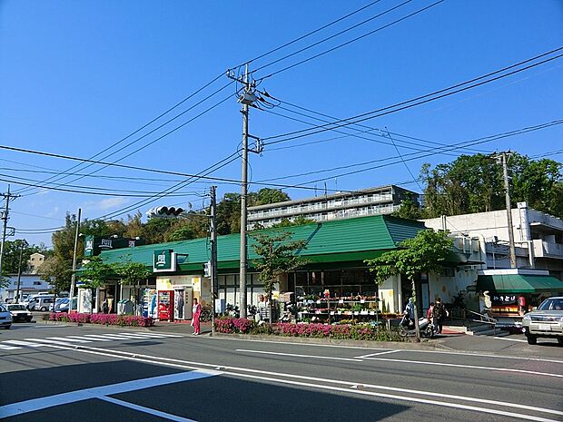 FUJI 上中里店(約450m・徒歩6分)