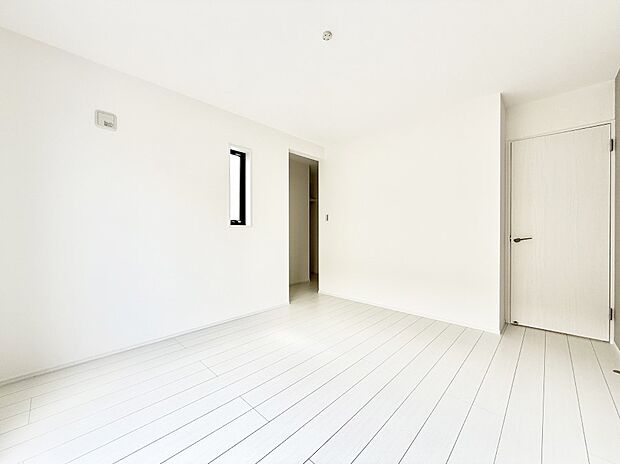 【子供部屋】1号棟 ■家具やレイアウトを自由に配置できるため使い勝手が良く快適に過ごせます
