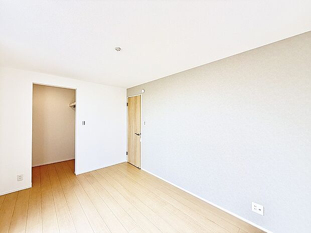 【子供部屋】1号棟  ■家具やレイアウトを自由に配置できるため使い勝手が良く快適に過ごせます