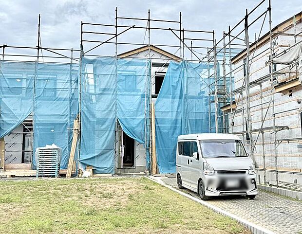 【現地外観写真】7号棟 ■暮らしを彩る充実した設備仕様が備わった住まい