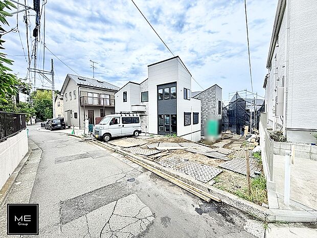 【前面道路含む現地写真】■家族とのお出かけが楽しくなる環境です