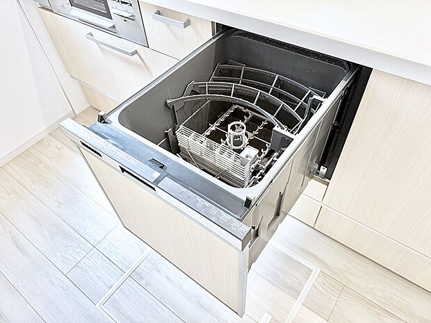 【食洗機】■食後の片づけも食洗器があれば時短に。ご家族との時間を増やせます