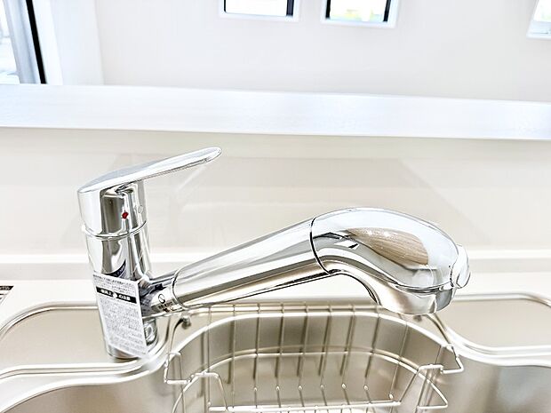 【浄水器】■清潔でおいしい水を手軽に供給してくれます