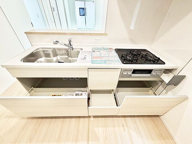 【キッチン】2号棟  ■料理がもっと楽しくなる、快適なキッチン空間