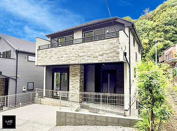 【現地外観写真】2号棟 ■暮らしを豊かにする充実した仕様設備で快適に