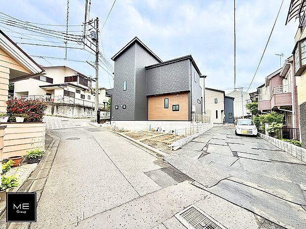 【前面道路含む現地写真】■新しい住まい、街の新しい風景