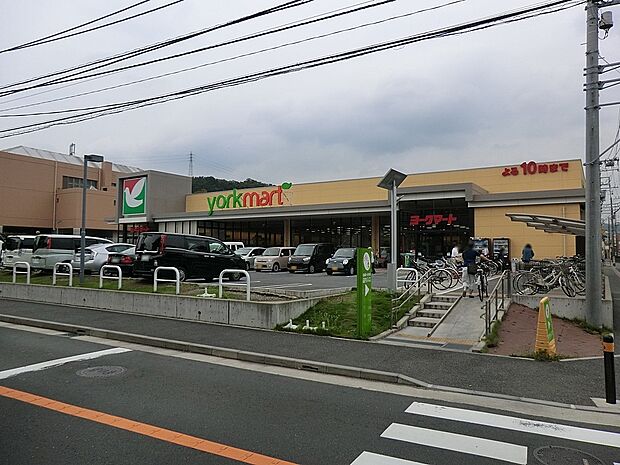 ヨークフーズ六浦店(約1,640m・徒歩21分)
