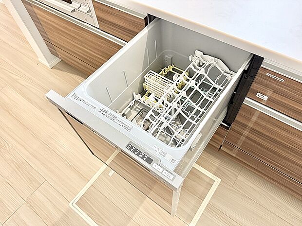 【食洗機】■食後の片づけも食洗器があれば時短に。ご家族との時間を増やせます