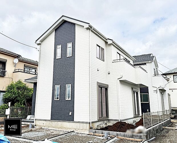 【現地外観写真】A号棟  ■家族みんなが笑顔で過ごせる、安心感のある住まい