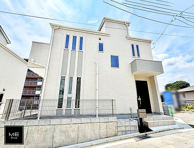 【現地外観写真】C号棟  ■暮らしを彩る充実した設備仕様が備わった住まい
