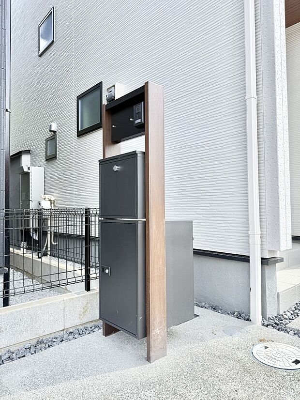 【宅配ボックス】■不在時でも荷物が受け取れる便利な宅配ボックス