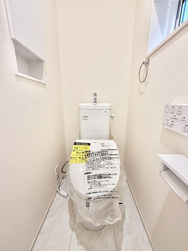 【トイレ】1号棟  ■毎日使う場所だからこそ、清潔感溢れる空間