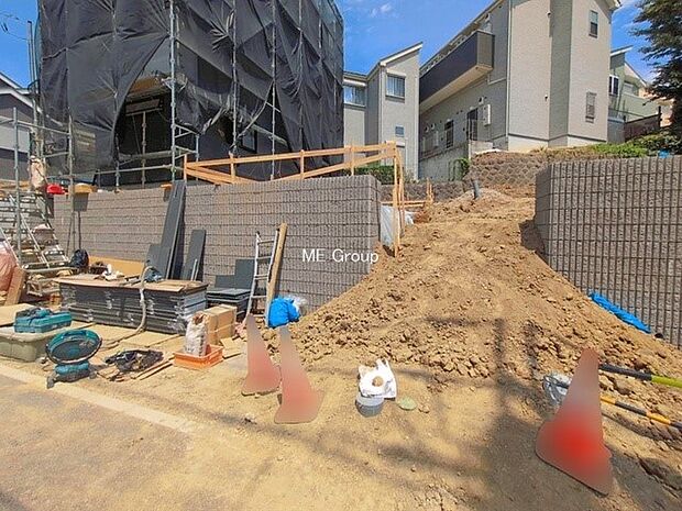 【現地外観写真】3号棟  ■家族みんなが笑顔で過ごせる、安心感のある住まい